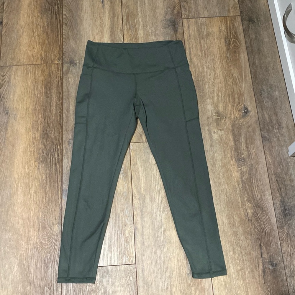 Danskin green leggings
